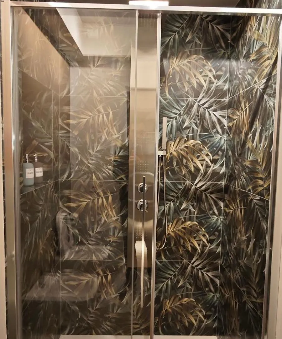 Oasi City Center Luxury Apartments Кальяри