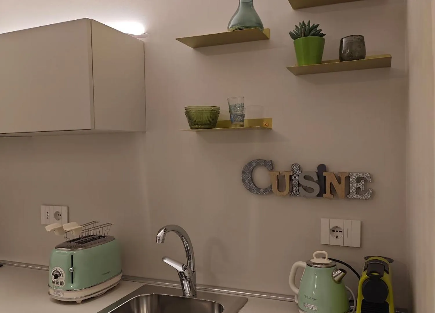 Oasi City Center Luxury Apartments Кальяри Италия