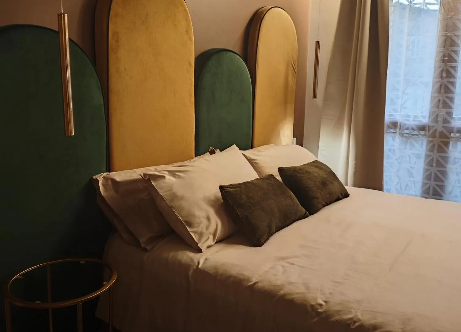 Oasi City Center Luxury Apartments Кальяри