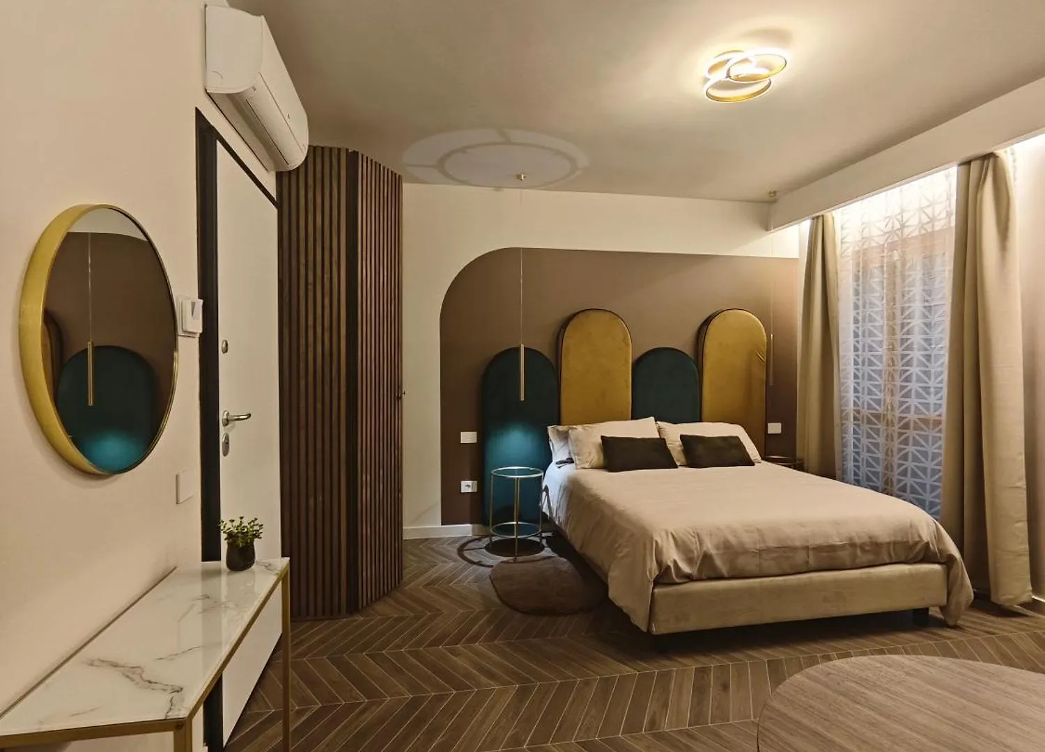 Oasi City Center Luxury Apartments Кальяри